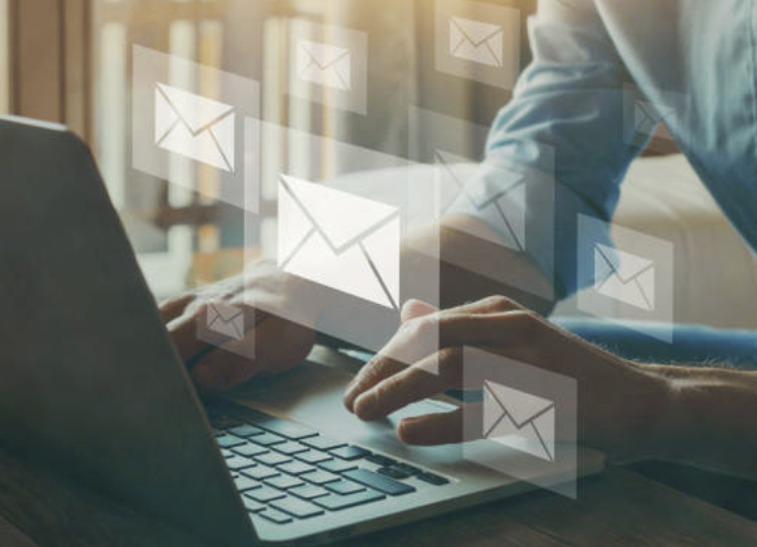 Sähköposti email palvelu viestintäjärjestelmä yhteydenotto